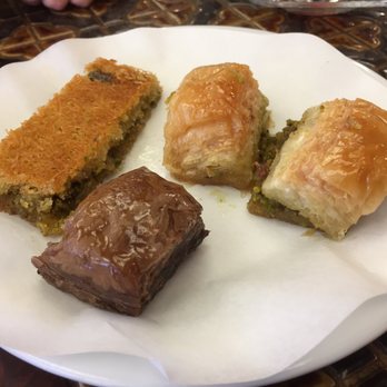 Karaköy Güllüoğlu - Bakeries Near Me - Istanbul, 34 Karaköy Güllüoğlu - Bakeries Near Me - Istanbul, 34