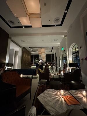 Blackbird Makati by null