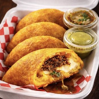 Que Rico Parce - Empanada Trio - Food Trucks Near Me - Charlotte, North Carolina Que Rico Parce - Empanada Trio - Food Trucks Near Me - Charlotte, North Carolina