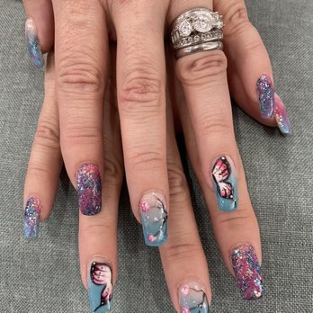 Queen Nail Spa - Hand painted nail art - Nail Salons Near Me - Roswell, Georgia