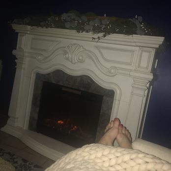 The Retreat - The relax room where you can have a cup of hot tea. Included in your massage service. - Waxing Near Me - Knoxville, Tennessee The Retreat - The relax room where you can have a cup of hot tea. Included in your massage service. - Waxing Near Me - Knoxville, Tennessee