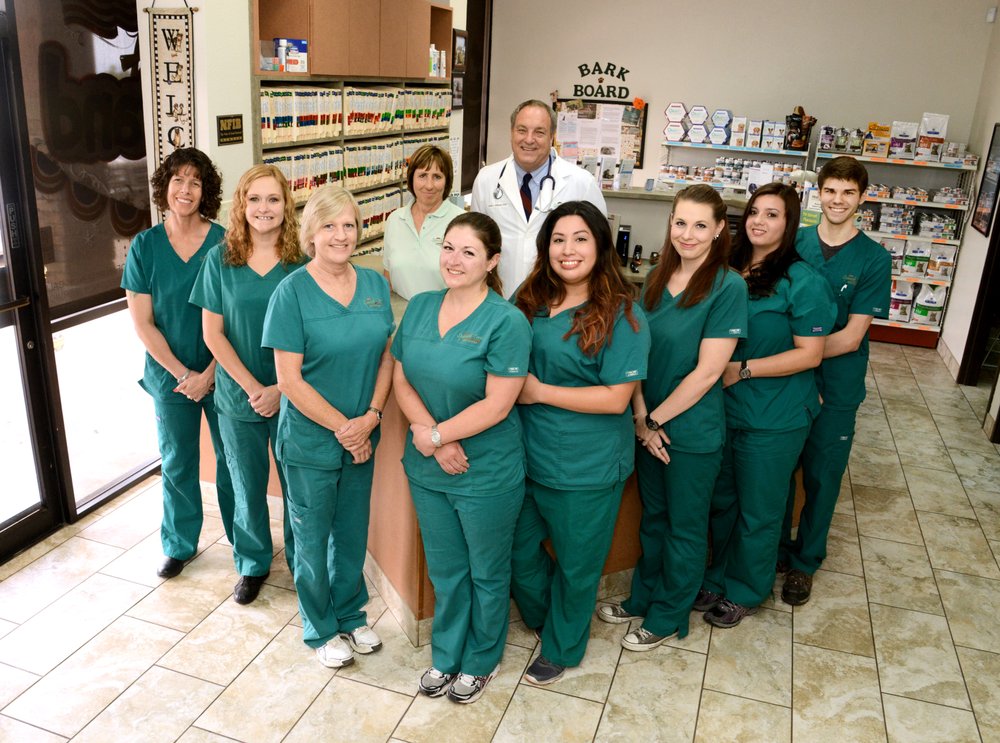 SPANISH TRAIL PET CLINIC Updated October 2024 23 Photos & 21