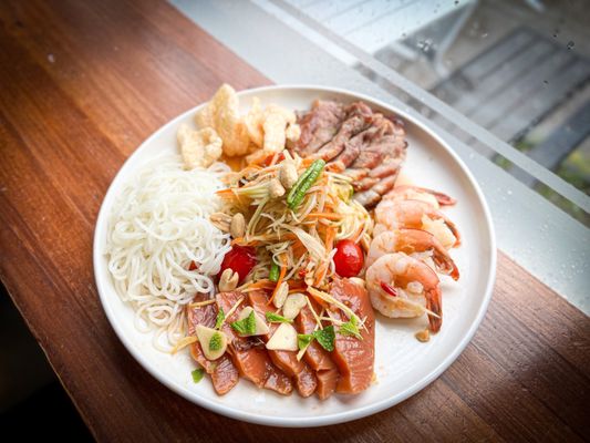 Pomelo | Thai Boutique Restaurant by null