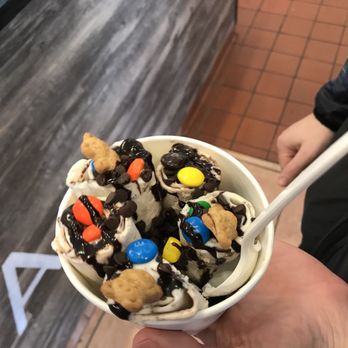 Kokee Tea - Rolled ice cream with m&m's and chocolate chips. They threw in extra animal crackers. - Bubble Tea Near Me - Fairfax, Virginia Kokee Tea - Rolled ice cream with m&m's and chocolate chips. They threw in extra animal crackers. - Bubble Tea Near Me - Fairfax, Virginia