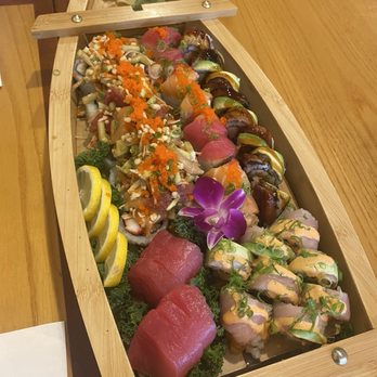 KaMe Sushi - Essex Roll, French Kiss Roll, Dragon Roll, Kameh Special Roll, Tuna (Maguro) - Sushi Bars Near Me - Lodi, New Jersey KaMe Sushi - Essex Roll, French Kiss Roll, Dragon Roll, Kameh Special Roll, Tuna (Maguro) - Sushi Bars Near Me - Lodi, New Jersey