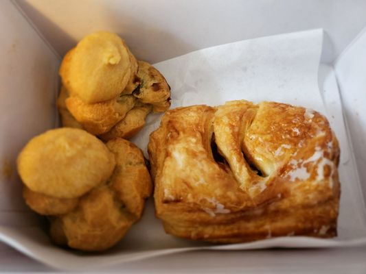 Liliha Bakery by null