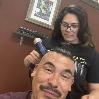 J's Barbershop - Marissa blowing off the hair - Barbers Near Me - Murrieta, California