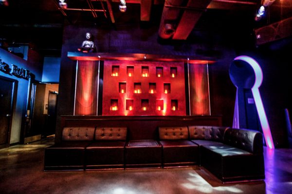 Element Bistro Bar and Lounge by null