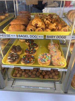 Daily Donuts & Sandwich Bagels by null