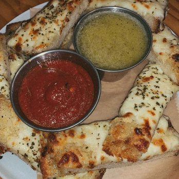 Tamboli's Pasta & Pizza - Cheesy garlic bread - Italian Near Me - Memphis, Tennessee Tamboli's Pasta & Pizza - Cheesy garlic bread - Italian Near Me - Memphis, Tennessee