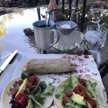 Coral Tree House - Vacation Rentals Near Me - Rainbow, California