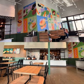 Shake Shack Elk Grove - Another excellent meal: avocado bacon double cheeseburger with onion plus onion rings, no drink. Great welcoming customer service. PRICEY - Fast Food Near Me - Elk Grove, California