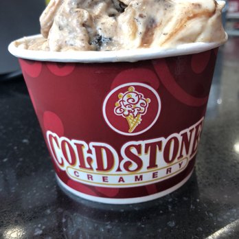 Cold Stone Creamery - Mud pie mojo with peanut butter frozen yogurt. Delicious if you love peanut butter. - Ice Cream & Frozen Yogurt Near Me - Safety Harbor, Florida Cold Stone Creamery - Mud pie mojo with peanut butter frozen yogurt. Delicious if you love peanut butter. - Ice Cream & Frozen Yogurt Near Me - Safety Harbor, Florida