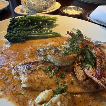 Pappadeaux Seafood Kitchen - Cajun/Creole Near Me - Grapevine, Texas