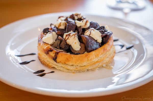 Restaurant 301 by null