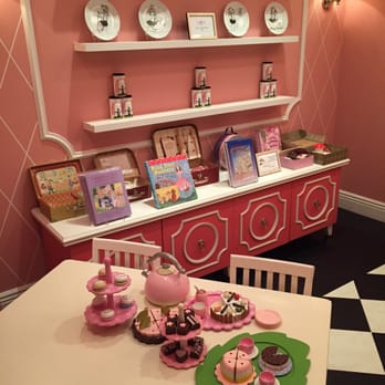 The Eloise Shop - Tea for the girls. - Toy Stores Near Me - New York, New York