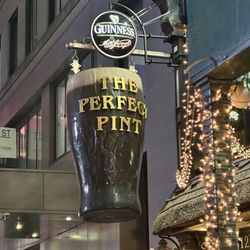 Connolly’s Pub & Restaurant