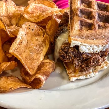 Maumee Bay Brewing - Chicken & Waffles - Brewpubs Near Me - Toledo, Ohio Maumee Bay Brewing - Chicken & Waffles - Brewpubs Near Me - Toledo, Ohio