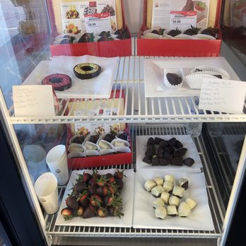 Edible Arrangements - Fresh fruit dipped in chocolate - Gift Shops Near Me - Far Hills, New Jersey