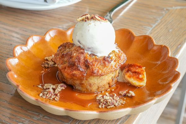 GG's Waterfront by null