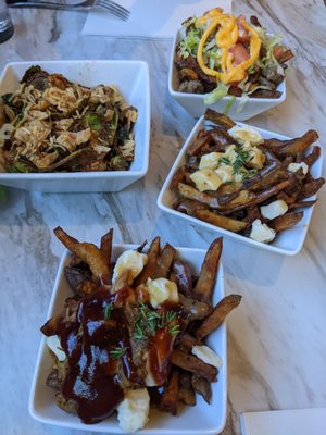 Petit Poutinerie by null