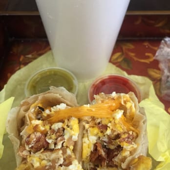 Jilbertos Mexican Food - Bacon, egg and cheese burrito w/ horchata - Fast Food Near Me - Temecula, California
