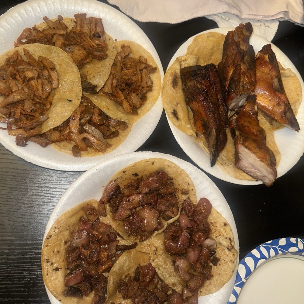 Alpastor, tripas and ribs Alpastor, tripas and ribs