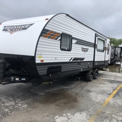Pete's Rv Center Indiana - 2022 Forestriver wildwood.