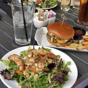 BRU Burger Bar - Cincinnati - Burgers Near Me - Cincinnati, Ohio