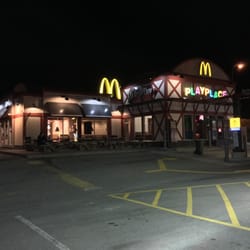 McDonald's - Nice shiny building~