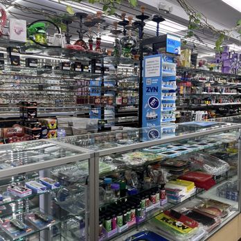 D's Smoke Shop - 04/13/2025 - Tobacco Shops Near Me - Las Vegas, Nevada