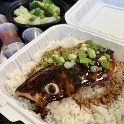 We had the Fork'n Plate - Salmon