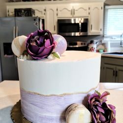 Sunshine's Bakery - White Chocolate Wedding Cake