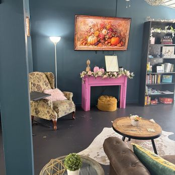 Bombshell Bessie Boutique And Coffee House - Coffee & Tea Near Me - Dover, Tennessee Bombshell Bessie Boutique And Coffee House - Coffee & Tea Near Me - Dover, Tennessee