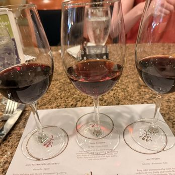Robust Wine Bar - Red wine flight - Wine Bars Near Me - Webster Groves, Missouri