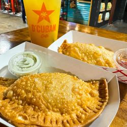 D'Cuban Cafe - Empanadas Combo - 2 Piece