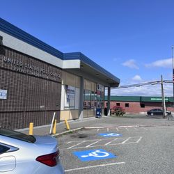 US Post Office - Outside and in parking lot