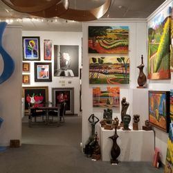 Kittrell Riffkind Art Glass Gallery - Wow, a museum in its own fashion