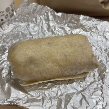 Chipotle Mexican Grill - Skimped chicken burrito - Mexican Near Me - Capitola, California