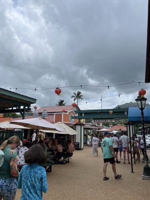Chicken in a Barrel Hanalei by null