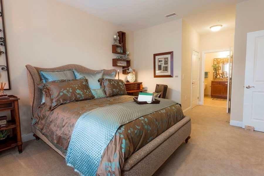 VILLAGE LOFTS Updated August 2024 33 Photos & 12 Reviews 309G