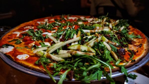 Vezzo NYC Thin Crust Pizza by null