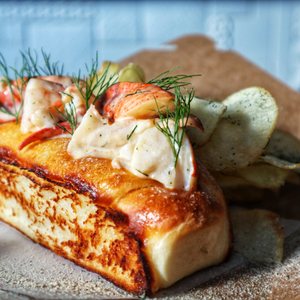 Sacramento Fried Chicken Sandwiches