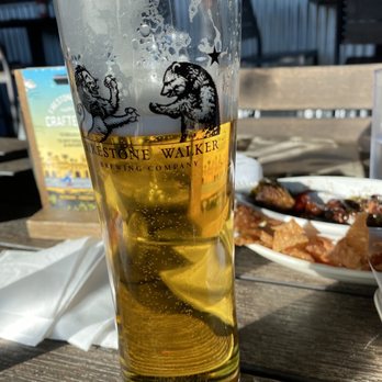 Firestone Walker Brewing- Buellton - Pivo - Brewpubs Near Me - Buellton, California