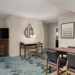 Homewood Suites by Hilton Newport Middletown, RI - Guest room