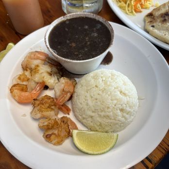 La Casita Cafeteria - Camarones a la Plancha - Latin American Near Me - Miami, Florida La Casita Cafeteria - Camarones a la Plancha - Latin American Near Me - Miami, Florida
