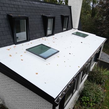 Rockalevel - Skylights and flat roofing - General Contractors Near Me - Ancaster, Ontario