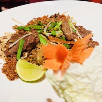 Shanghai Asiatische Waren AG - Feine Pad Thai mit neue Dekoration - Thai Near Me - Luzern, LU