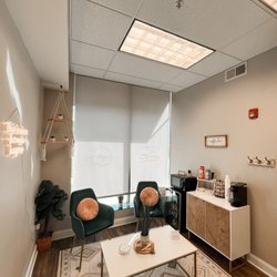 cfobeauty - Waiting Area