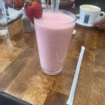 Breakfast House - Strawberry banana shake - Breakfast & Brunch Near Me - Chicago, Illinois